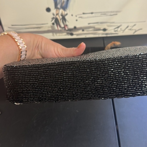 From India to you New York City skyline beaded black shoulder bag - Picture 4 of 5